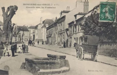 La fontaine Saint-Jean (carte postale, 1910)
