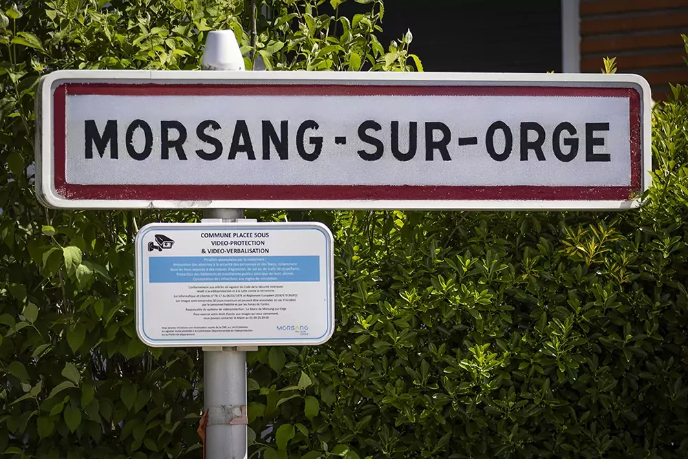 Panneau entrée de ville avec indication vidéo-protection